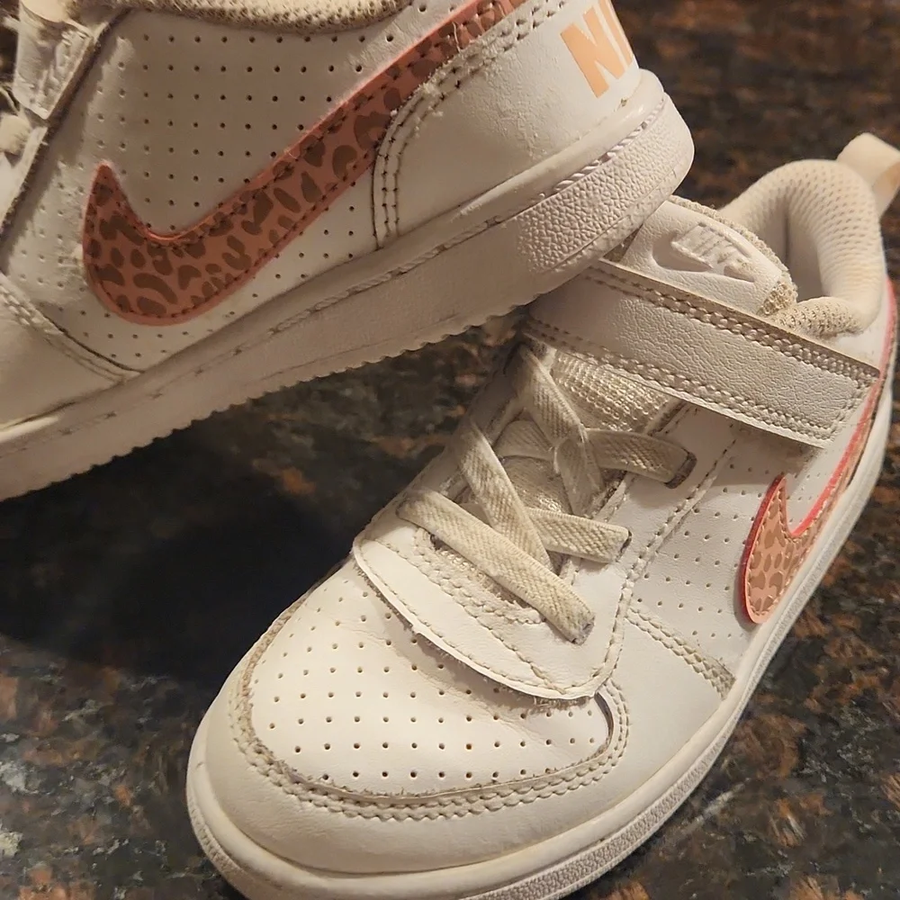 Nike Kids White With Pink Leopard Print Swoosh Sneakers Size 10 Child